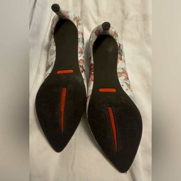 Rockport Total Motion Floral Pump - Picture 8 of 10